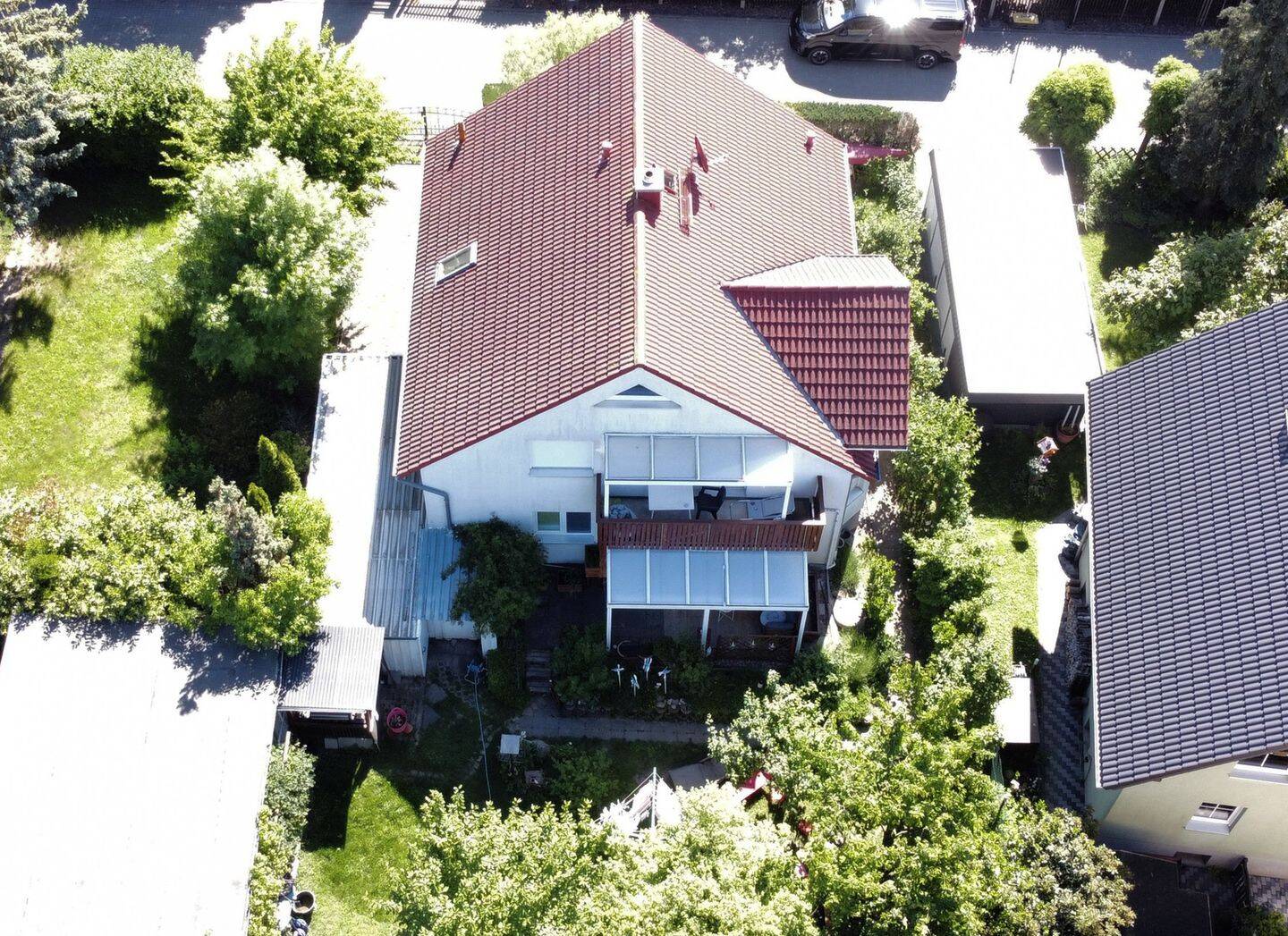 Vielseitiges Familienhaus mit Gartenidylle, großzügigem Wohngefühl, Balkon und sonniger Terrasse – Leipzig – Vorschaubild 9