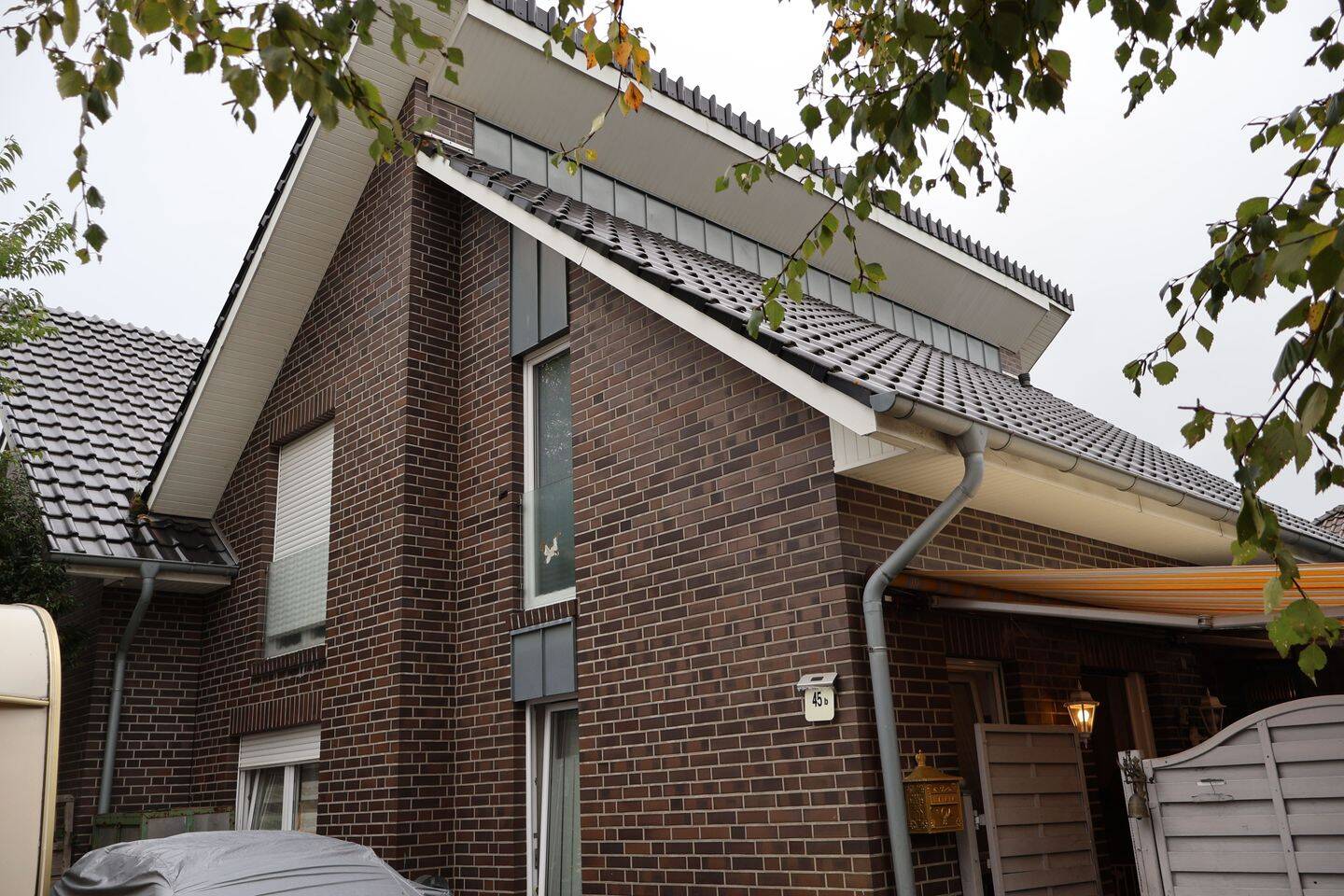 Moderne Doppelhaushälfte in Krusenbusch - Ideal für Familien oder Kapitalanleger – Oldenburg – Bild 1 von 9