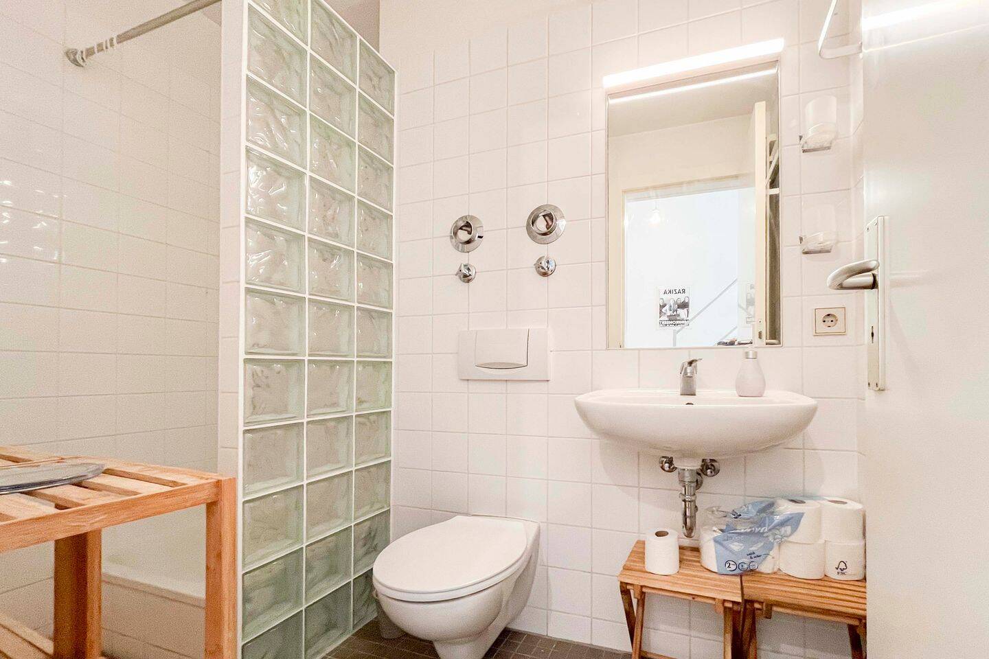 Bezugsfreie Altbauwohnung mit Balkon, Aufzug und Blick ins Grüne in Pankow – Berlin – Vorschaubild 8
