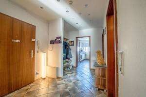 Perfekte Dachgeschosswohnung mit Stellplatz - attraktive Gelegenheit im Bieterverfahren – 68219 Mannheim – Vorschaubild 3