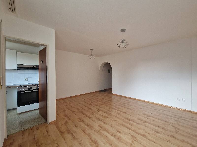 Helle 1-Zimmer-Wohnung mit Balkon in ruhiger Lage von Altenfurt – Nürnberg – Bild 1 von 9