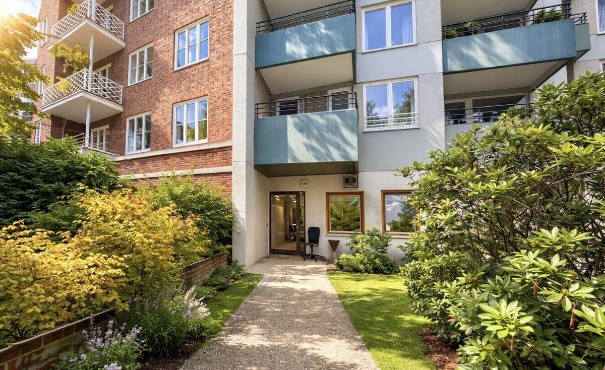 Charmantes 1-Zimmer-Apartment mit Loggia in begehrter Lage an der Rothenbaumchaussee – 20148 Hamburg – Bild 1 von 5