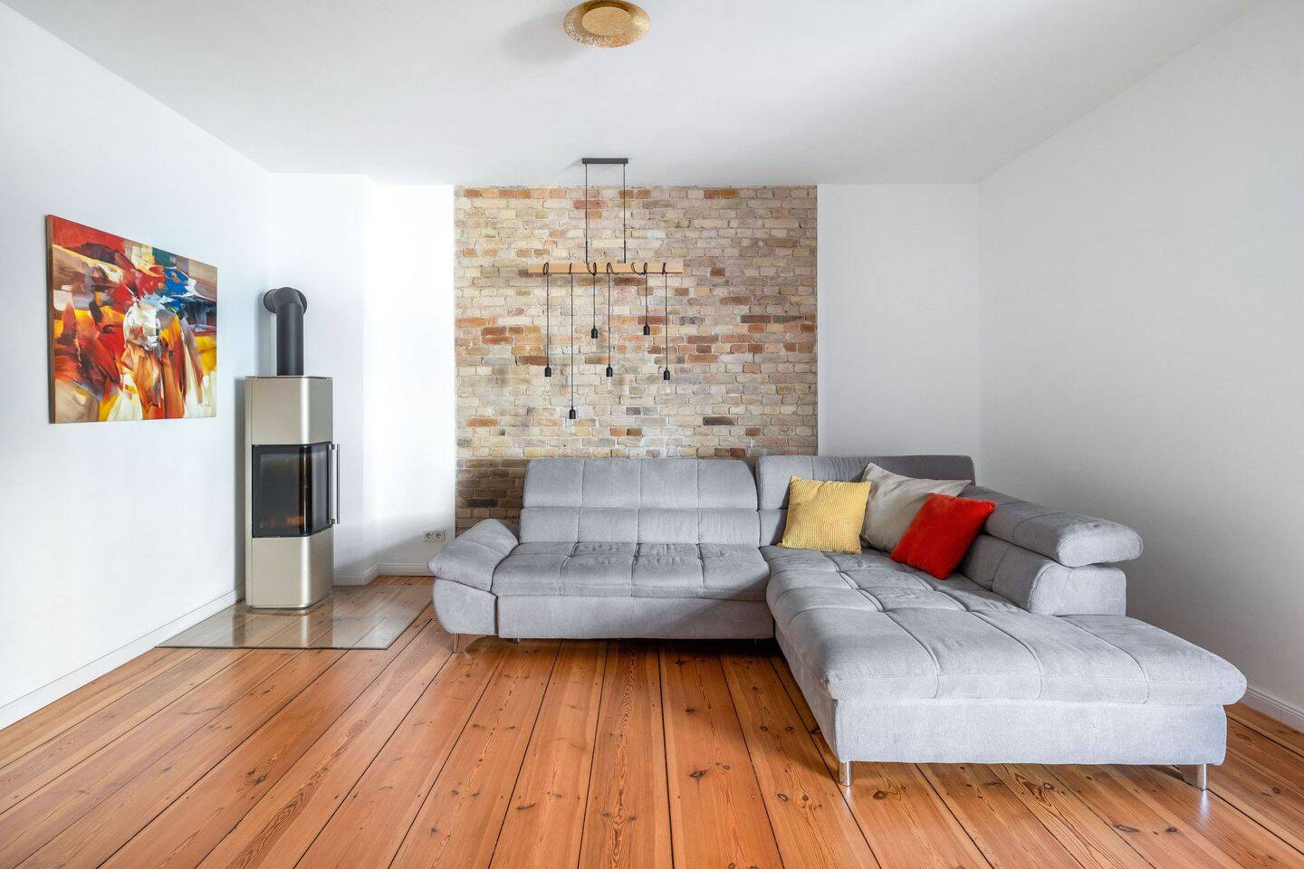 Einladende 3-Zimmer-Wohnung mit Balkon und Kamin am Volkspark Friedrichshain – Berlin – Vorschaubild 2