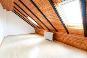 Lichtdurchflutete Dachgeschosswohnung in grüner ruhiger Lage – 47807 Krefeld – Vorschaubild 8