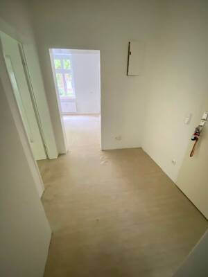 modernisierter Altbau, grün und ruhig mit Bus fast vor der Tür – 45899 Gelsenkirchen – Vorschaubild 4