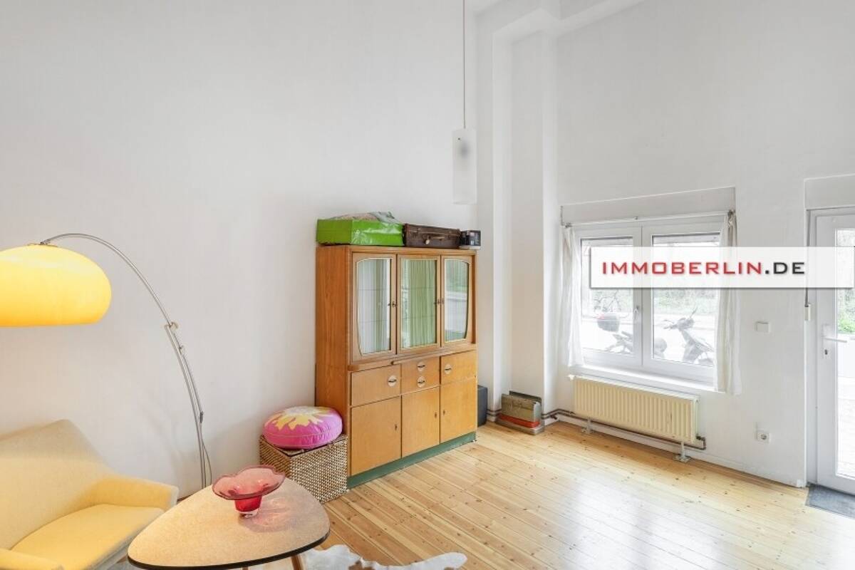 IMMOBERLIN.DE - Liebenswürdige Altbauwohnung beim Gleisdreieckpark – 10829 Berlin – Bild 1 von 9