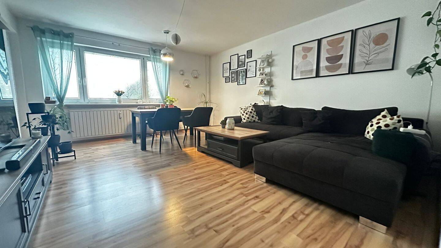 3-Zimmer-Wohnung mit Terrasse und Einbauküche