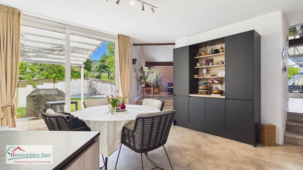 FREMERSDORF: ARCHITEKTENHAUS / EINLIEGERWOHNUNG / GARTEN / GARAGE! – Rehlingen-Siersburg – Vorschaubild 3