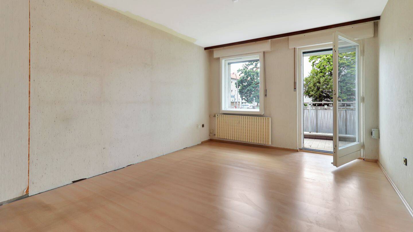 Wohnkomfort mit Potenzial: 4-Zimmer-Wohnung im Hochparterre – Berlin – Vorschaubild 3