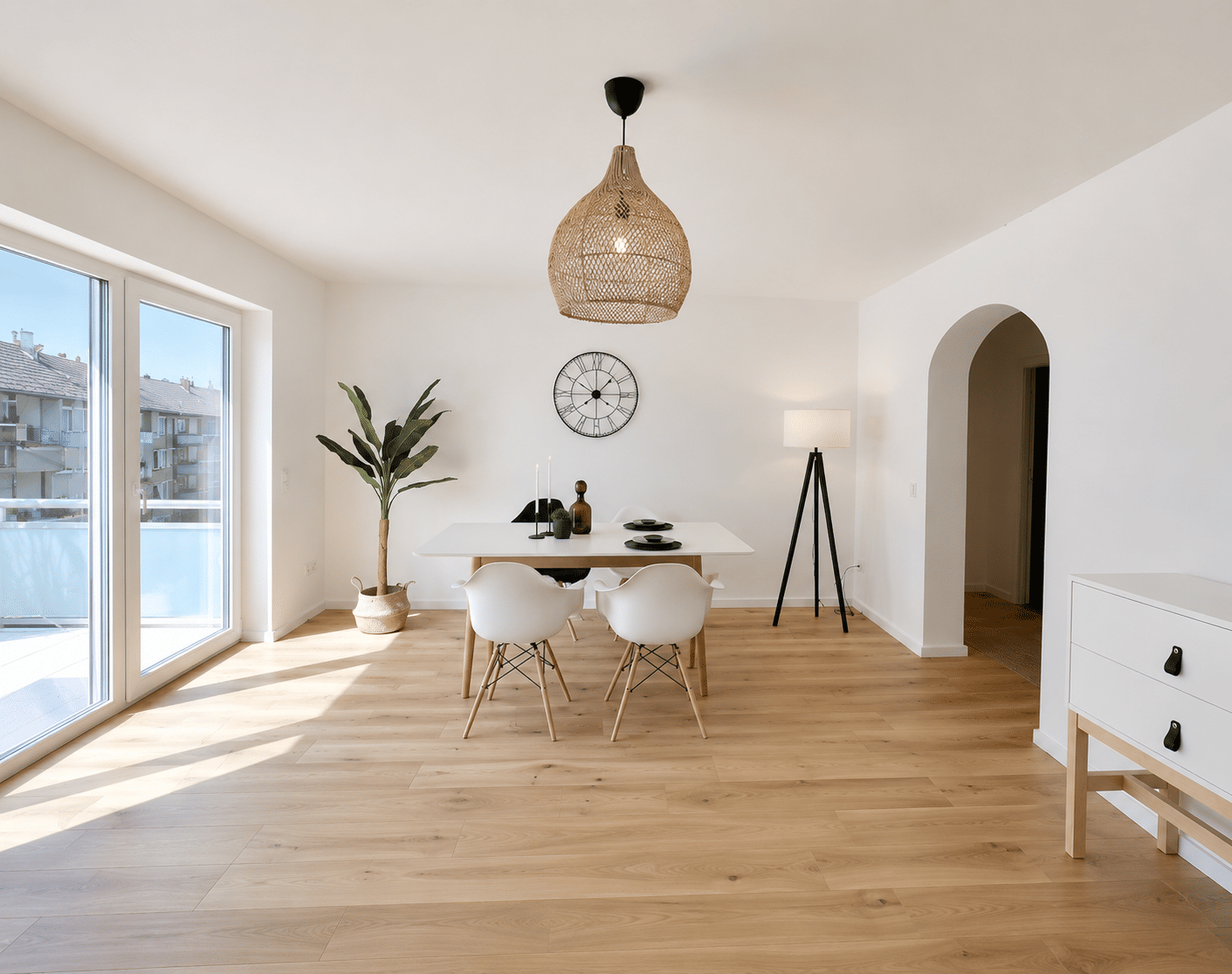 Exklusiv modernisierte 4-Zimmer-Wohnung mit 2 Balkonen und hochwertiger Ausstattung – Düsseldorf – Vorschaubild 2