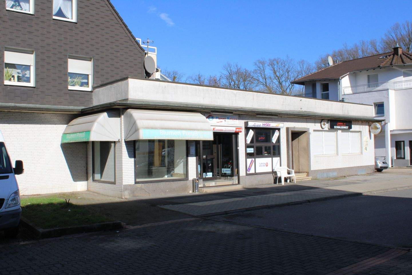 Fast freigezogenes Wohn-/Geschäftshaus in Marl – Marl – Vorschaubild 3
