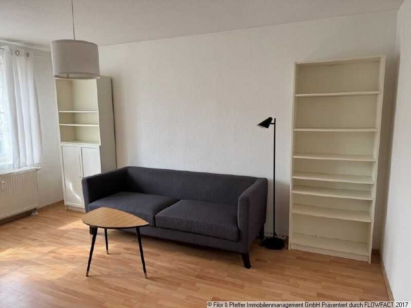 Möblierte 2-Raum-Wohnung mit Balkon in Stadtfeld Ost!