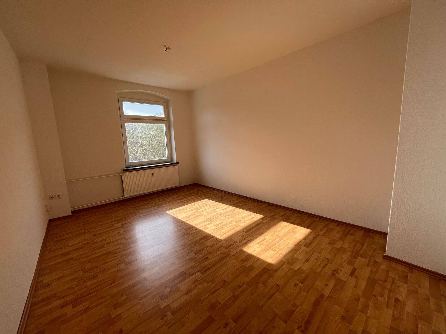 Helles 2-Zimmer-Apartment mit Balkon in Chemnitz-Bernsdorf – Chemnitz – Vorschaubild 6