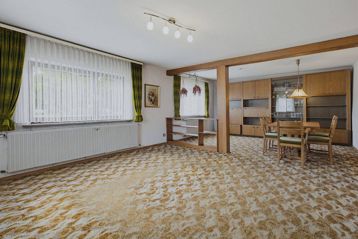 Sanierungsbedürftiges Wohnhaus mit Doppelgarage & zusätzlicher Nutzfläche in Stutensee-FR – Stutensee – Vorschaubild 2