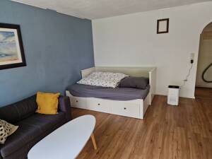 Helles, renoviertes 1,5-Zimmer-Apartment in ruhiger, durchgrünter und zentrumsnaher Lage von S-Weilimdorf – 70499 Stuttgart – Vorschaubild 3