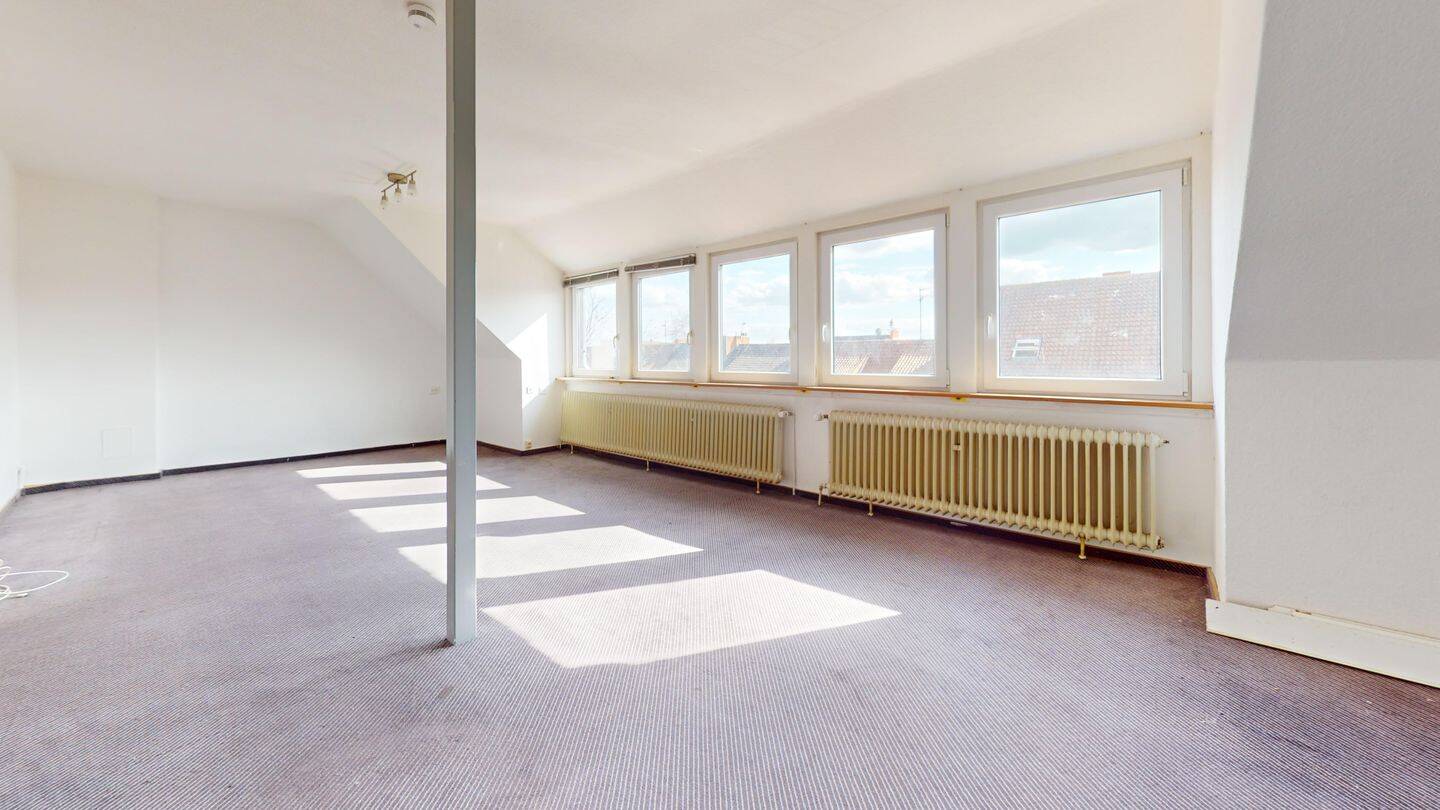 Hastedt / Lichtdurchflutete Dachgeschosswohnung in Top Lage – Bremen – Vorschaubild 2