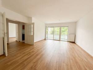 ** Sofort bezugsfrei ** Sensationelle 2-Zimmer-ETW mit tollem Balkon sowie Pkw-Stellplatz im Freien – 63165 Mühlheim am Main – Vorschaubild 4