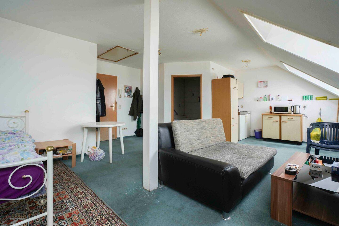 Kapitalanleger aufgepasst - Zentrale, gut geschnittene 1-Zi. Wohnung