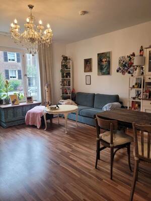 Helle 2-Zimmer-Wohnung mit Balkon in Düsseldorf – 40223 Düsseldorf – Vorschaubild 2