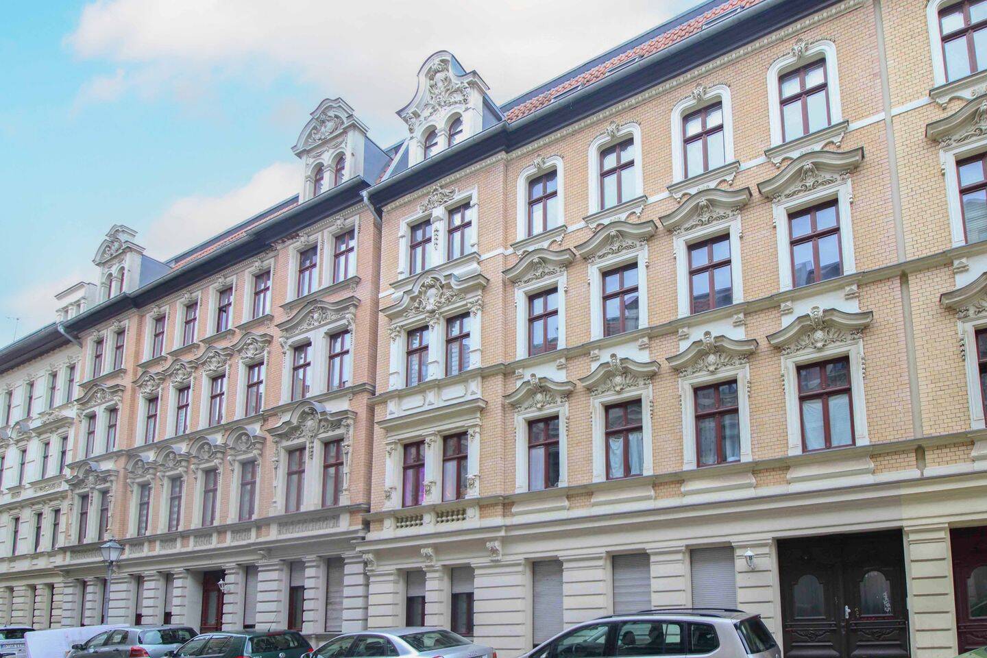 Zu Fuß zum Elbufer: Schöne Altbauwohnung zentral in Magdeburg – Magdeburg – Bild 1 von 7