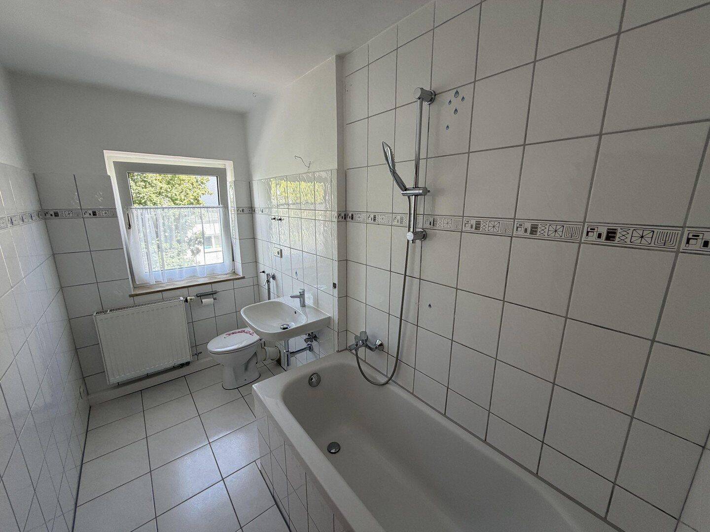 3-Zimmer-Wohnung (68 m²) mit Balkon und neuer Einbauküche in Nürnberg-Gibitzenhof zu vermieten – Nürnberg – Vorschaubild 4