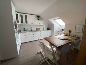 Moderne 4-Zimmer-Wohnung mit Balkon – 93086 Wörth an der Donau – Vorschaubild 4