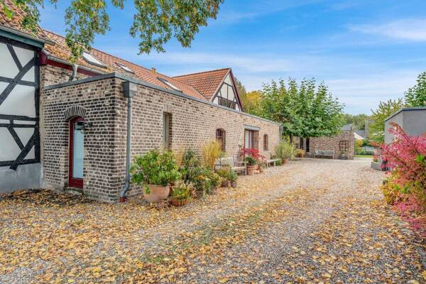 Haus in 50999 Köln mit 425,2 m² kaufen
