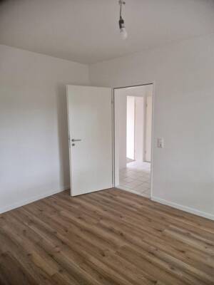 2,5 Raum mit Balkon im gepflegten Mehrfamilienhaus – 46047 Oberhausen – Vorschaubild 6