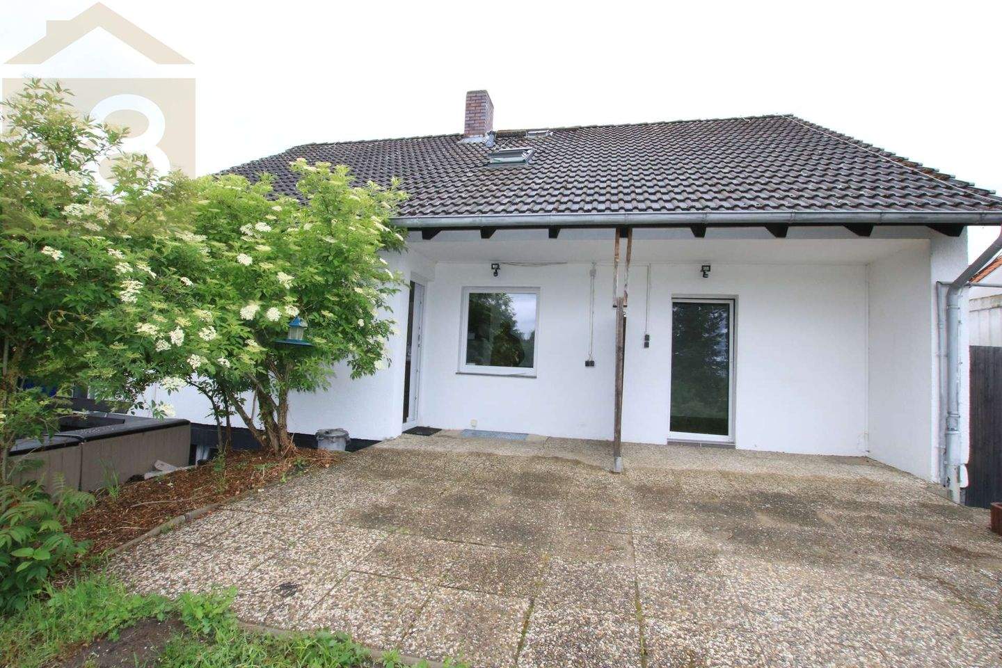 Modernes & saniertes Haus mit guter Rendite und Baugrundstück! Meine Immobilie = Mein Partner! – Rühen – Bild 1 von 9