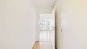 HEGERICH: Leerstehende 1-Zimmer-Wohnung mit Ost-Balkon direkt am Olympia-Einkaufszentrum – 80993 München – Vorschaubild 5
