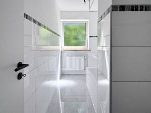 Modern renovierte 2,5-Zimmer-Wohung mit Charme in Neuhausen – 80634 München – Vorschaubild 6