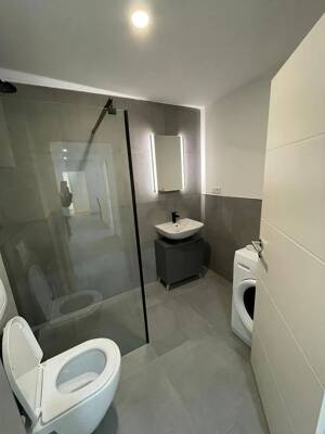 Modern stylisches 15 m² WG-Zimmer in 4er-WG - Erlangen – 91058 Erlangen – Vorschaubild 5