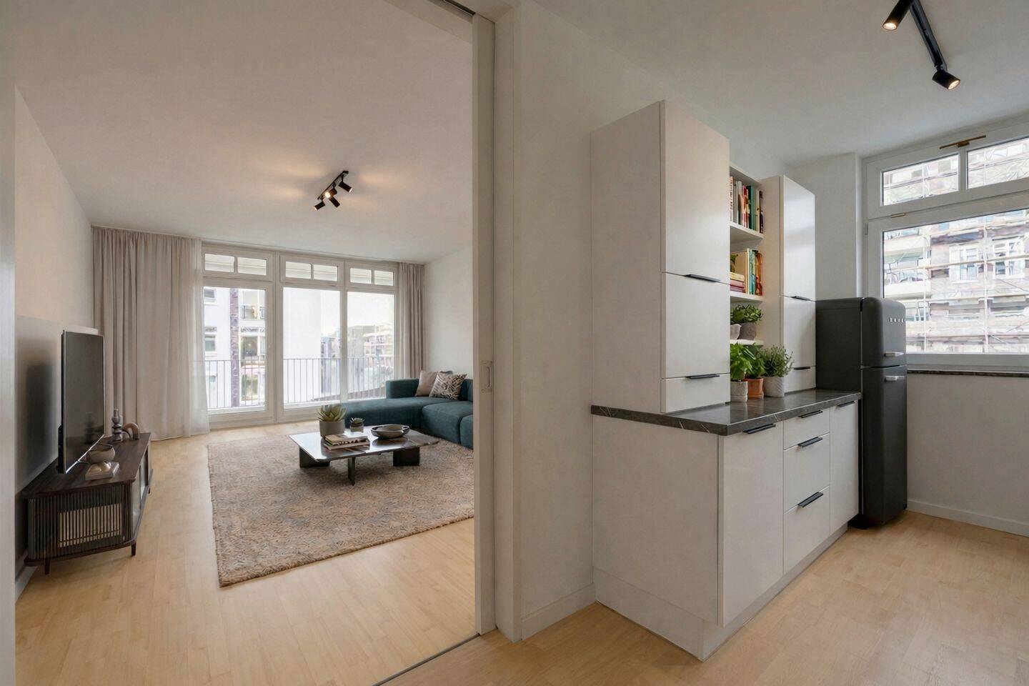 Lichtdurchflutete 5-Zimmer-Wohnung in begehrter Lager von Othmarschen – Hamburg – Vorschaubild 4