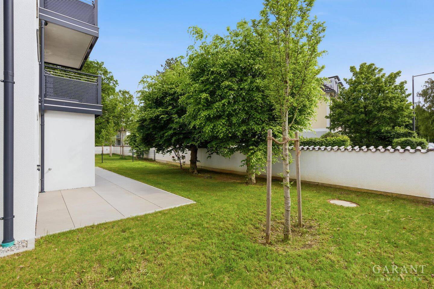 Südgarten mit Sonnenterrasse - Ihr modernes zuhause ist jetzt bezugsbereit! – München – Vorschaubild 2