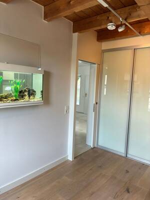 Außergewöhnliche 3-Zimmer-Wohnung mit XXL-Dachterrasse, Balkon, Einbauküche und TG-Stellplatz – 72762 Reutlingen – Vorschaubild 9