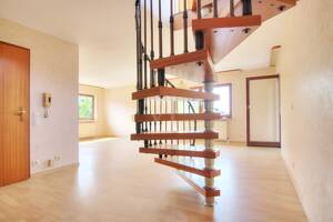 Großzügige Maisonette-Wohnung mit Dachterrasse & Balkon in begehrter Lage von Heilbronn-Ost – 74074 Heilbronn – Vorschaubild 6