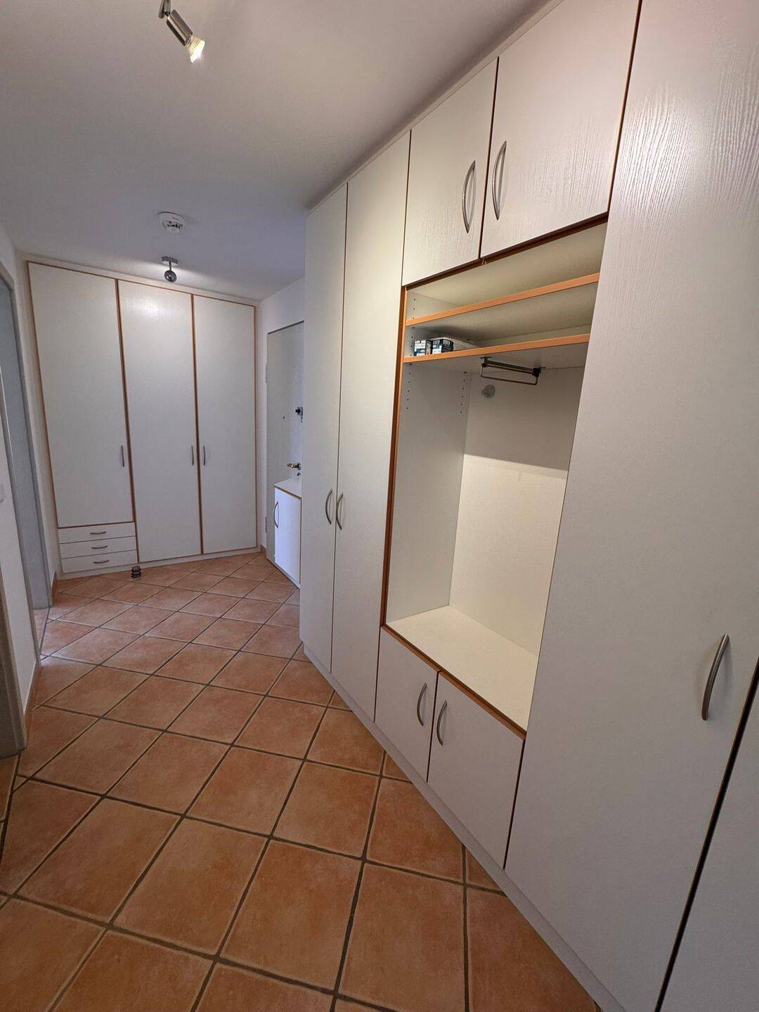 Gemütliche 2-Zimmer Wohnung mit verglaster Loggia in München-Laim – München – Vorschaubild 3