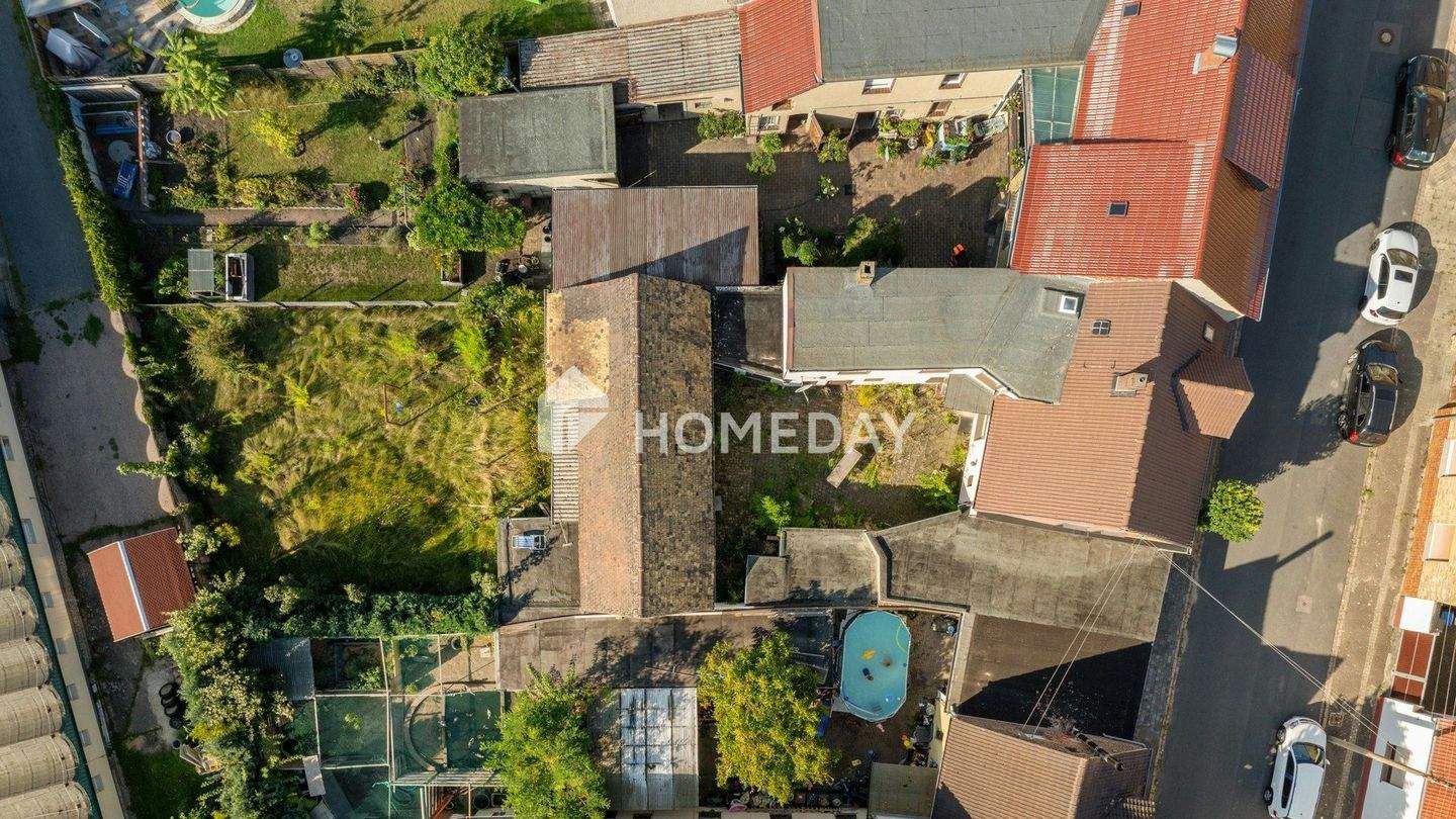 Einfamilienhaus mit Scheune, Garten, Charme und viel Potenzial - Ihr Projekt mit Zukunft – Bitterfeld-Wolfen – Bild 1 von 9
