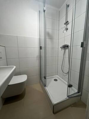 Frisch modernisierte Erdgeschosswohnung in Düsseldorf – 40591 Düsseldorf – Vorschaubild 2