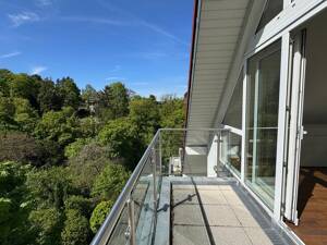 Wunderschöne 2,5-Zi.-Galerie-Wohnung mit herrlichem Blick auf den Weißenburgpark – 70184 Stuttgart – Vorschaubild 9