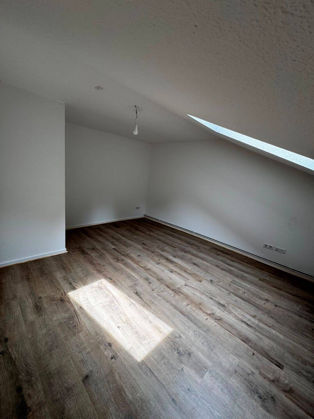 Charmante 2-Zimmer-Wohnung im Herzen von Göttingen – Göttingen – Vorschaubild 2