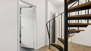 Souterrain-Maisonette-Wohnung mit großem Garten, schöner Terrasse und Carport in zentraler Lage – 85053 Ingolstadt – Vorschaubild 8