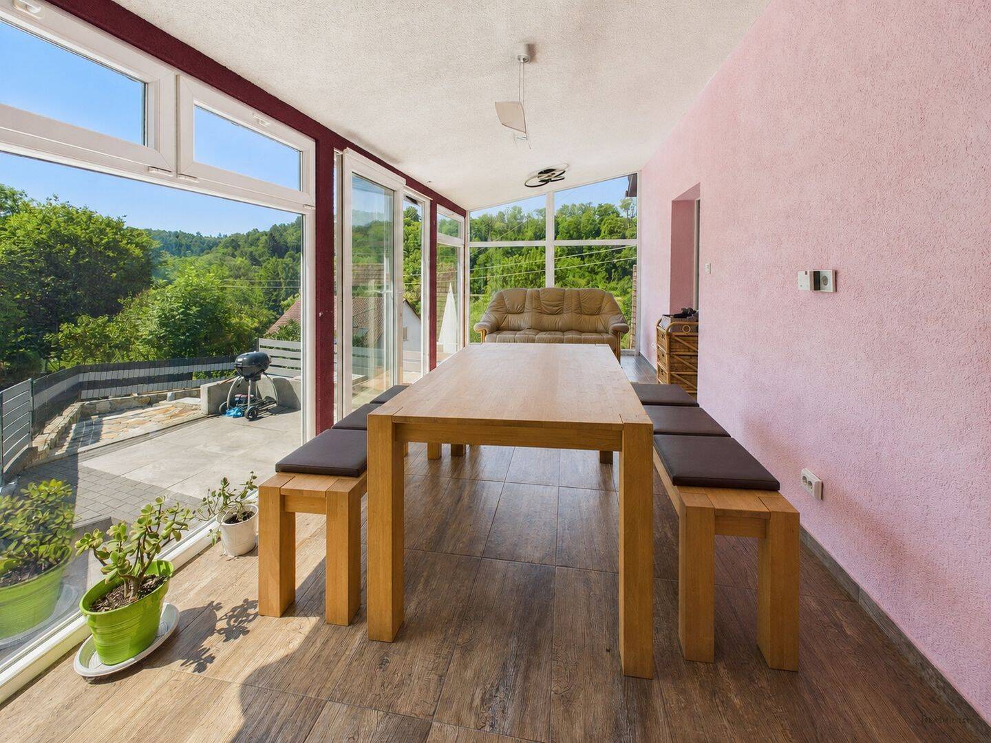 Umfangreich modernisiert: freistehendes Hausjuwel mit Garten, Wintergarten & großer Garage – Sulz am Neckar – Vorschaubild 4