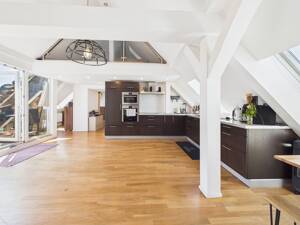 Einzigartiges Wohnerlebnis in Hannover-Ricklingen: Galerie-Traum mit Kamin und Dachterrasse – 30459 Hannover – Vorschaubild 6