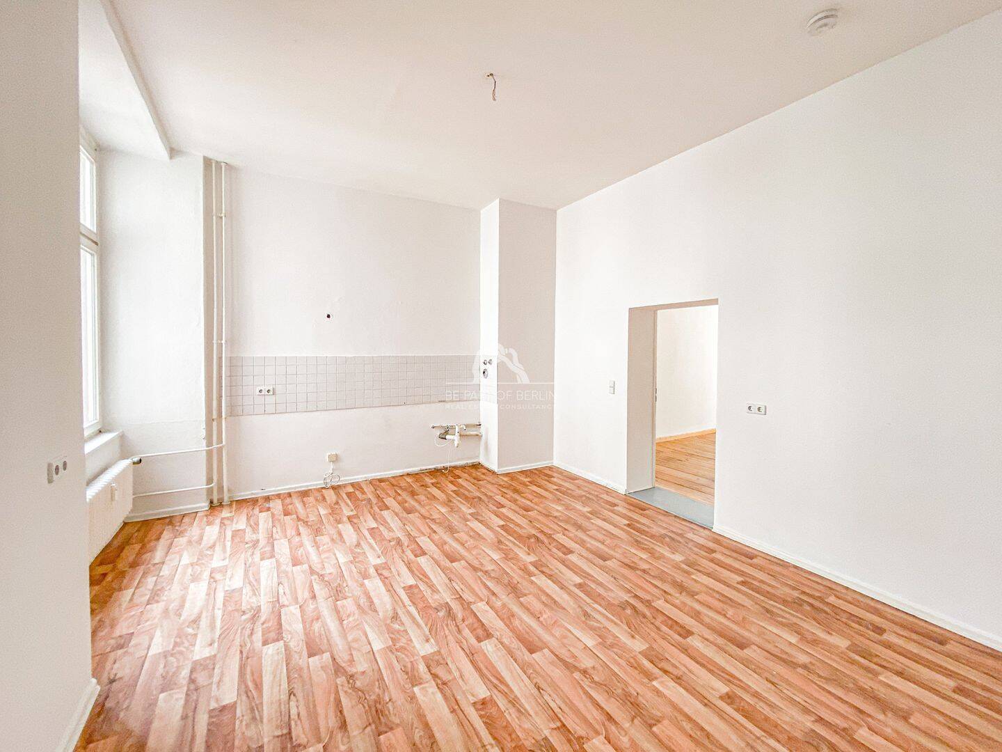 RUHIG UND GRÜN GELEGEN! GROßZÜGIGE & KLASSISCH SCHÖNE ALTBAUWOHNUNG MIT TOLLEM BLICK! PROVISIONSFREI – Berlin – Vorschaubild 9