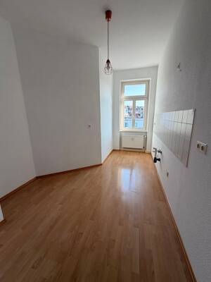 lauter junge Leute im Umfeld – 4277 Leipzig – Vorschaubild 5