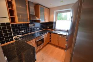 Rendite 5%! Mehrfamilienhaus mit 4 Wohnungen und Balkonen, Dachterrasse in Regensburg Südost – 93053 Regensburg – Vorschaubild 7