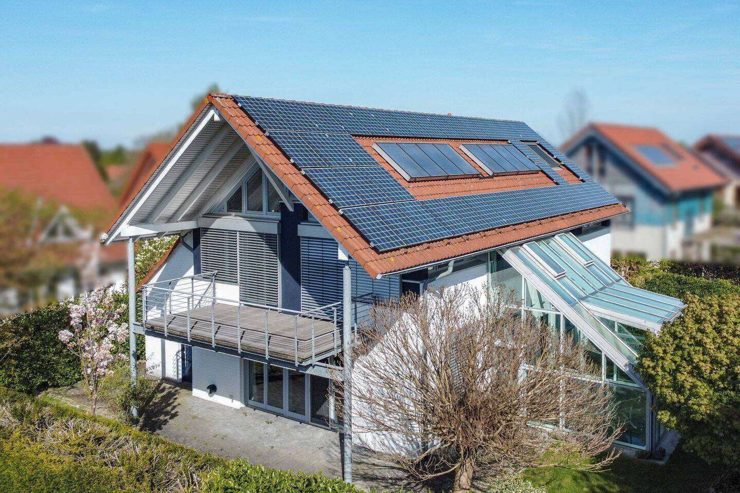 Architektur, Ruhe und Nachhaltigkeit: Sofort bezugsfreies Zuhause nahe Bielefeld