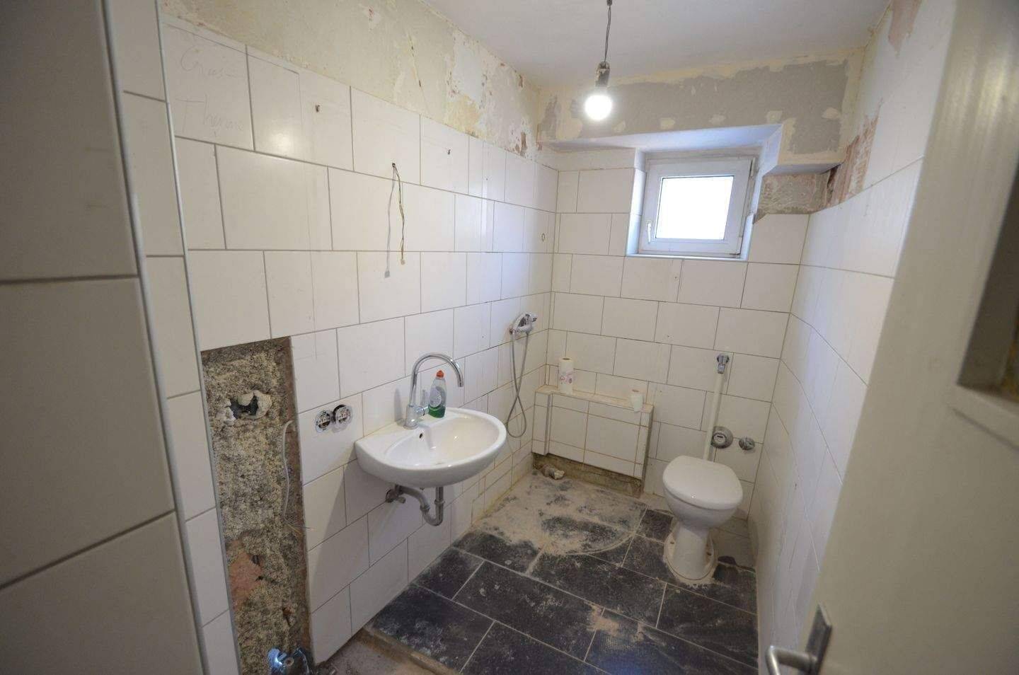 Teilsanierte 3 Zimmerwohnung – Nürnberg – Vorschaubild 3
