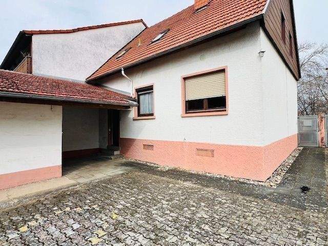 Gemütliches Ein- Zweifamilienhaus in zentraler Lage von Oberhausen – Oberhausen-Rheinhausen – Vorschaubild 2